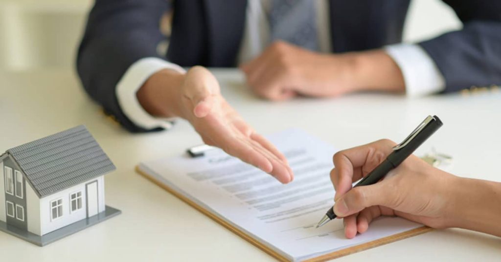 Top 7 Red Flags To Watch For Before Signing A Commercial Lease