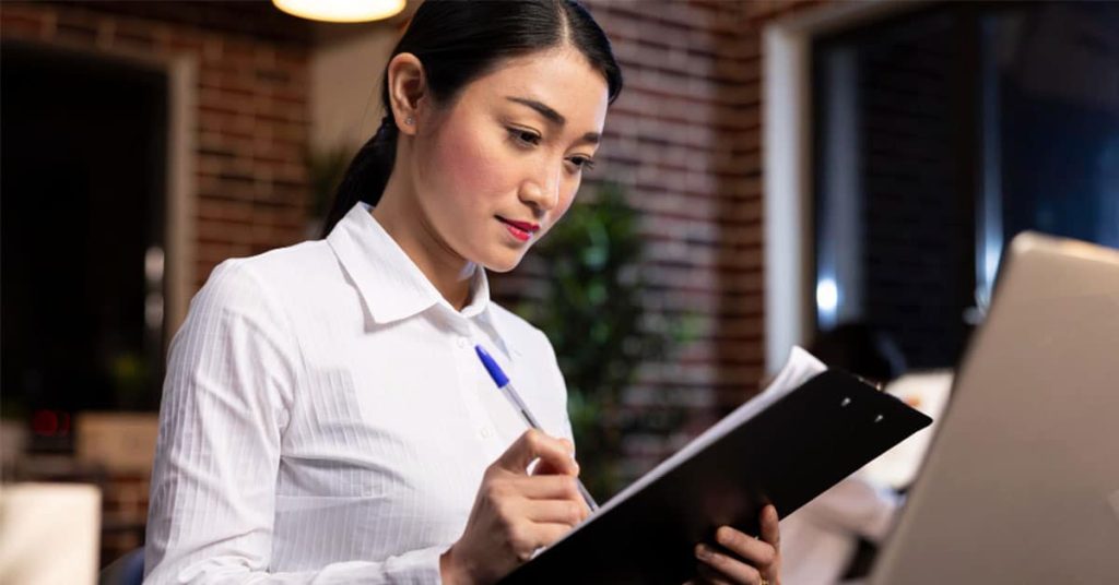 Understanding The 5 Main Duties Of Lease Administrators