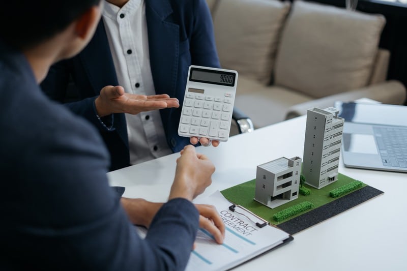 Force majeure clause protecting landlords and tenants in a commercial lease